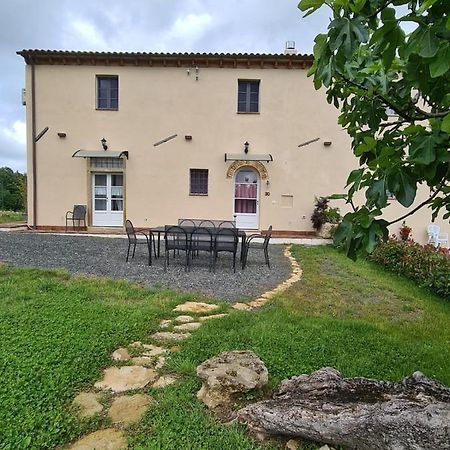 Agriturismo La Casa Dei Ricordi コッレサルヴェッティ エクステリア 写真