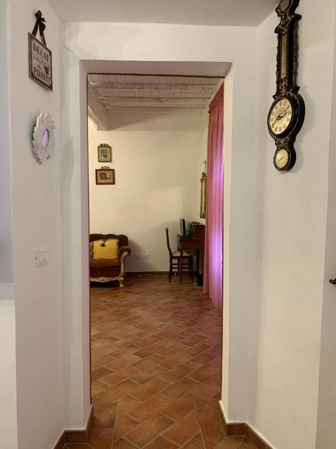 Agriturismo La Casa Dei Ricordi コッレサルヴェッティ エクステリア 写真
